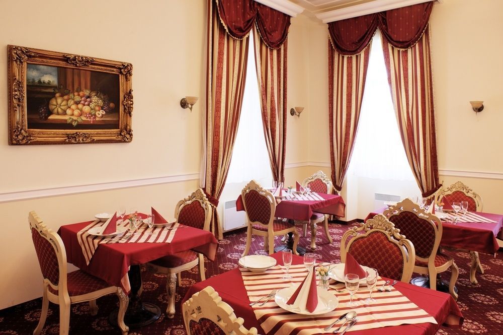 Zamek Kamenny Dvur Hotel Mostov Exterior photo